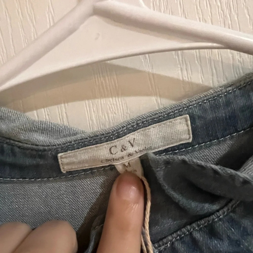 FINAL PRICE NWT Chelsea and Violet Button Down Denim Top - Picture 3 of 8